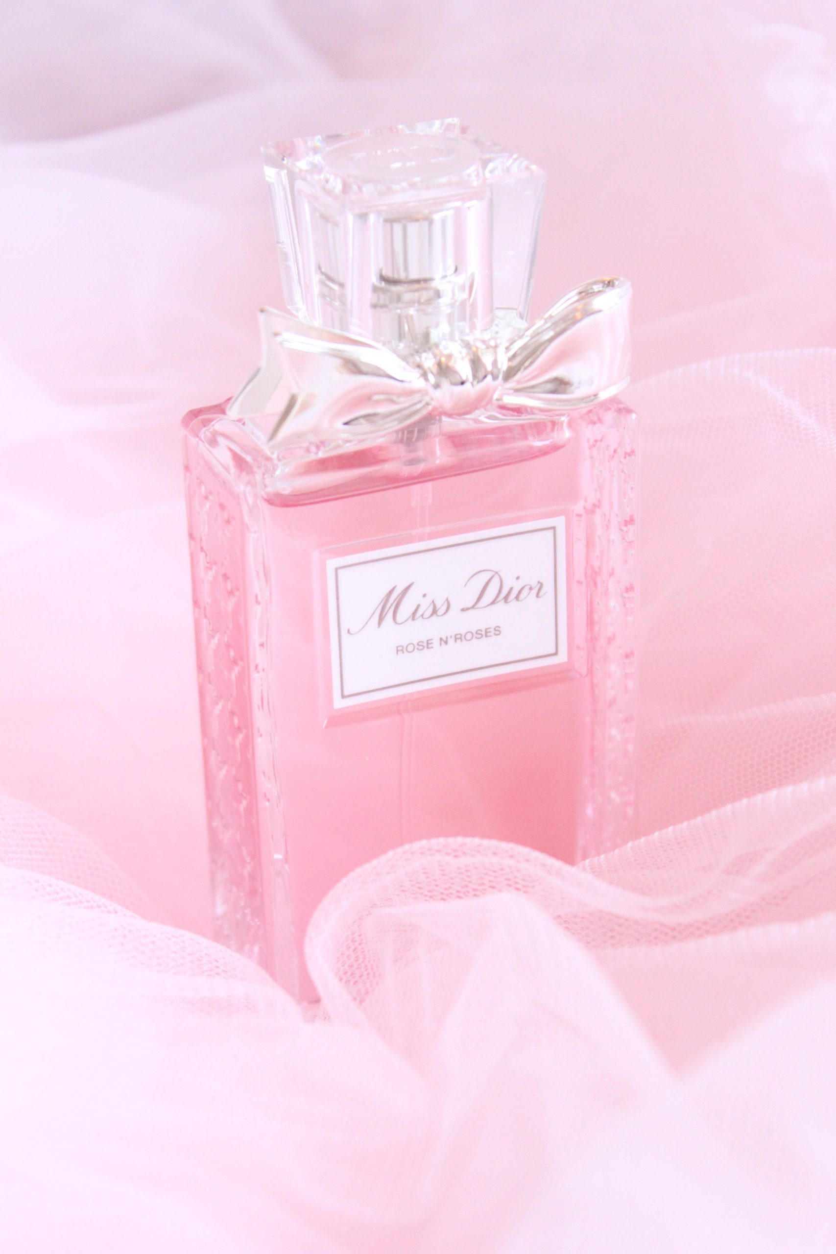 Мисс диор розовые. Мисс диор духи розовые. Dior Miss Dior Rose n Rose. Духи Мисс диор женские розовые. Диор Пинк духи.